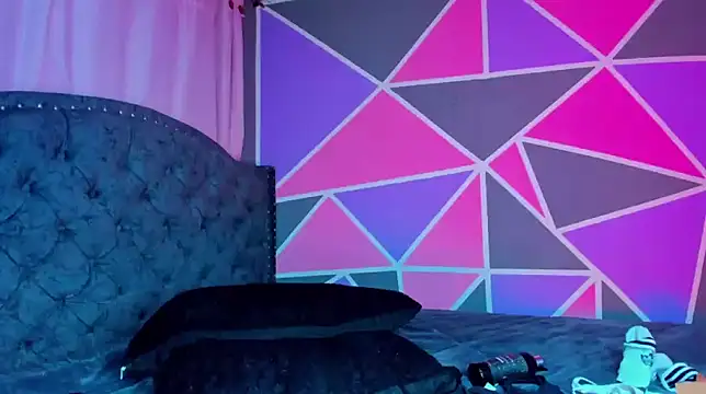 XXX chat uživo modela Emmily_Walker