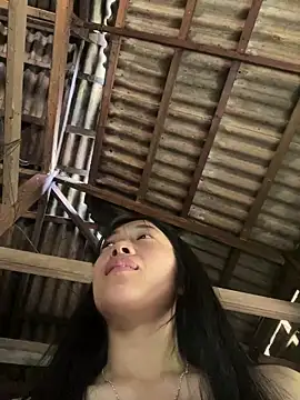 XXX chat uživo modela SuryOx9