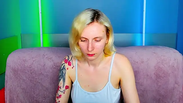 XXX chat uživo modela LikiLips