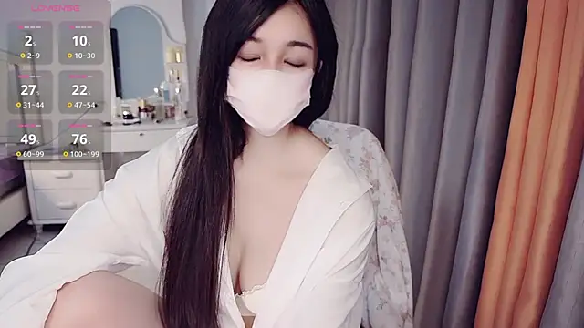 XXX chat uživo modela NolanMia