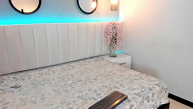 XXX chat uživo modela Sophia_Gloss