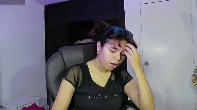 Chatroom XXX en direct de SabinaMerchetti