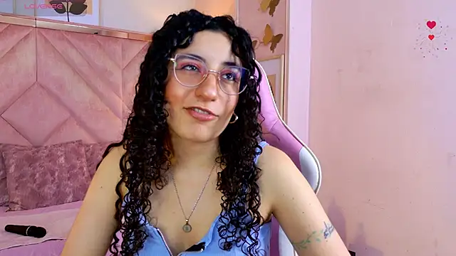 Živý XXX chat DemiJones_