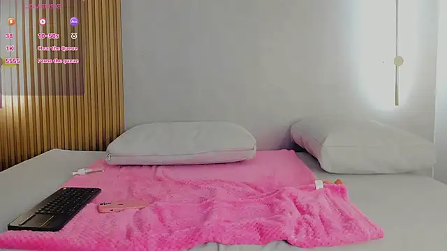 lua_rosse's Live XXX Chat