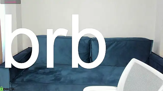 Pertunjukan Kamera Web Erin_Lewi