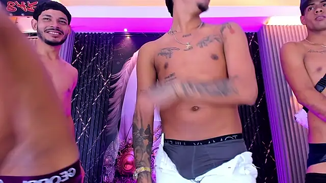 Pertunjukan Kamera Web the_knights_of_the_night_