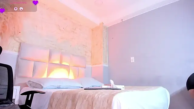 Živý XXX chat AnaiaClarck