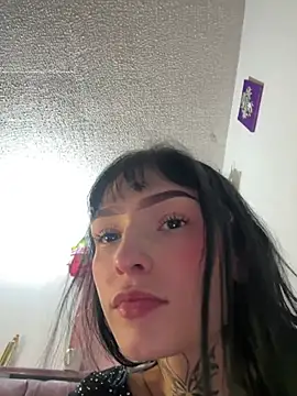 Show modela dulce-katt na web-kameri