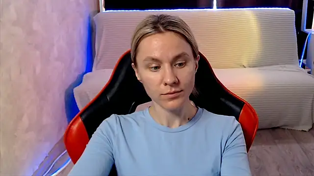 MiaBun1 élő XXX-chatje