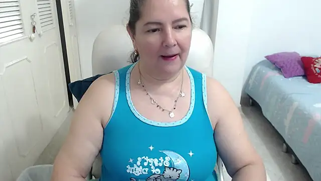 leonela_69 Chat XXX live