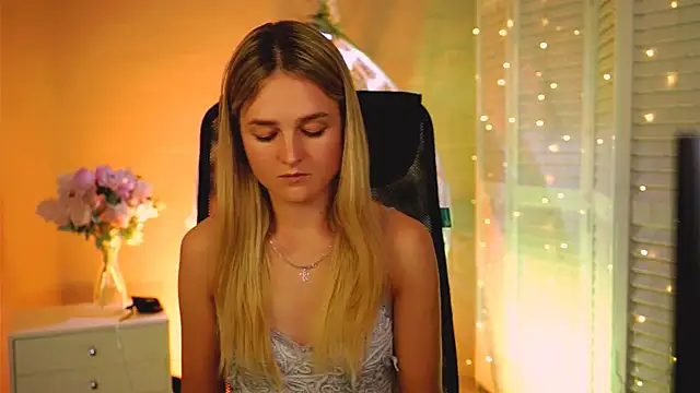 DeboraLarson Chat XXX in diretta