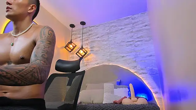 Вебкам-шоу Aron_Bolt