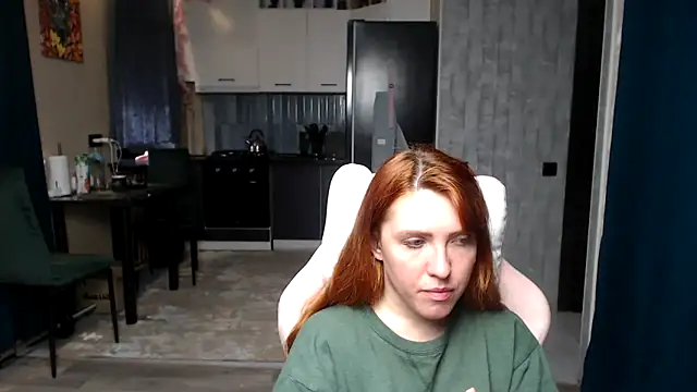 Reginasmilee live XXX chat