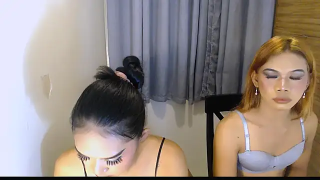 XXX chat uživo modela horsecock_levi