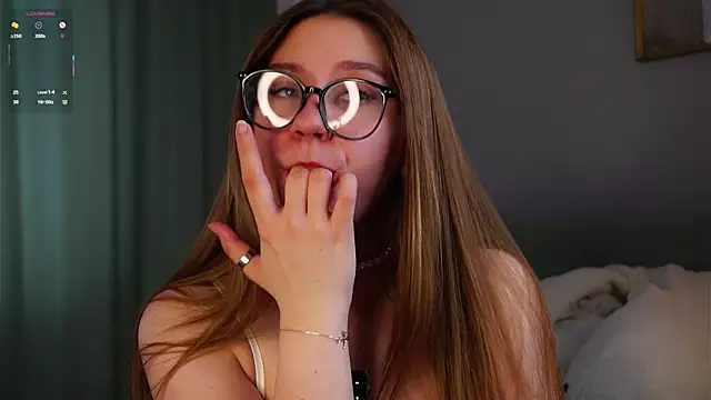 ShantellAngulo's Live XXX Chat