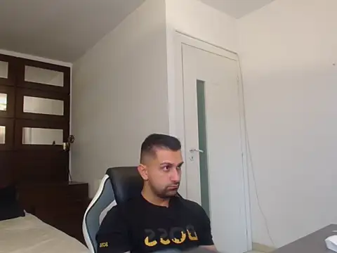 XXX chat uživo modela BryceReign