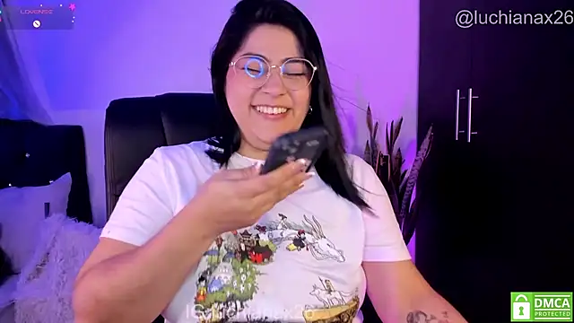 Czat XXX na żywo – lucy26_