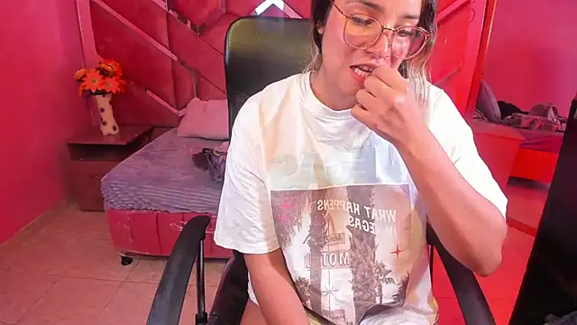 Olivia_Fox69's Live XXX Chat