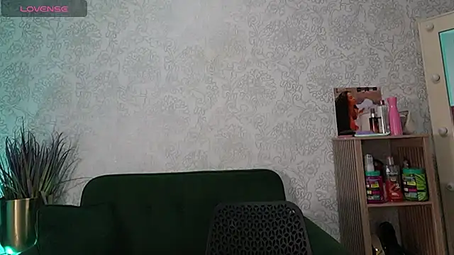 HOTBLACKANDWHITE2 élő XXX-chatje