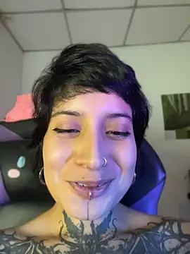 _Apola_77's Live XXX Chat