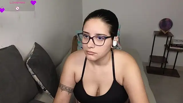 blue__moon_'s Live XXX Chat