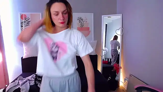 PollyRoseXのライブXXXチャット