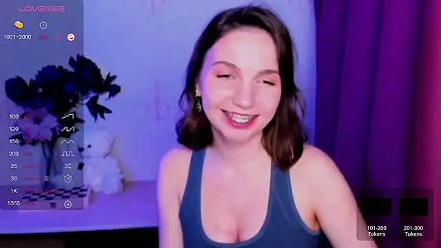 KindHazelHere_ Chat XXX in diretta