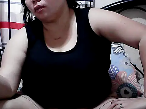 HornyPussie69 Chat XXX in diretta