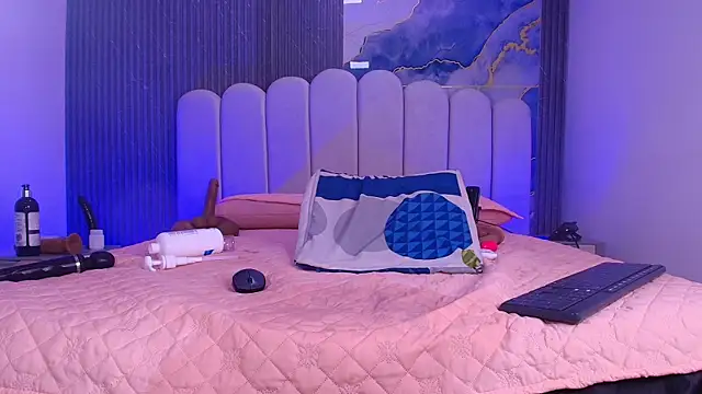 Chat +18 de abbyrouss_ ao vivo