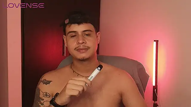 دردشة BjornSteel الجنسية المباشرة