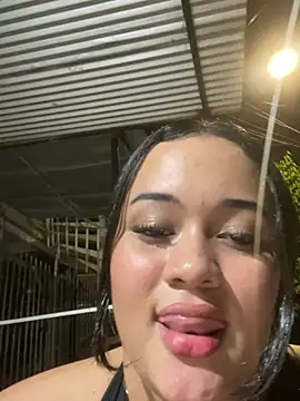 Show de Datoka_adrenaline na webcam