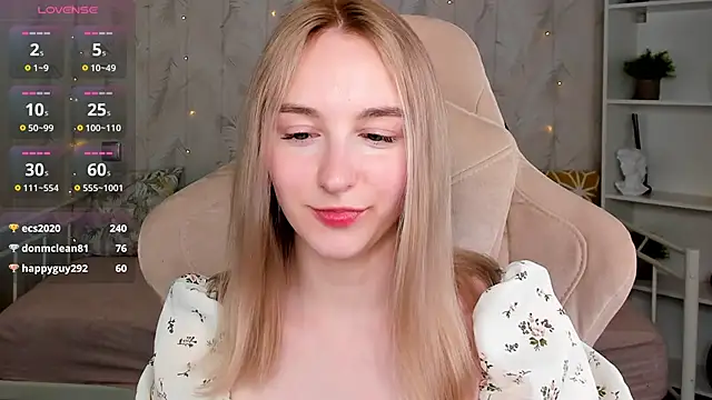 Shy_Polly Chat XXX in diretta