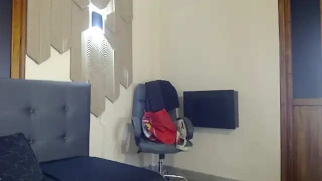 mia_coral1 Adlı Modelin Canlı XXX Sohbeti