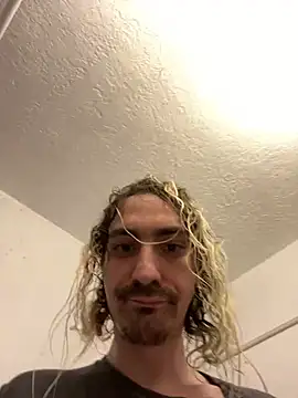 tallnerdyguy Live XXX-chat