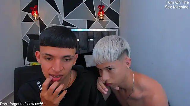 Juan_Nd_Steven Show in webcam