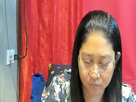 PINAYSUNSHINE38's Live XXX Chat