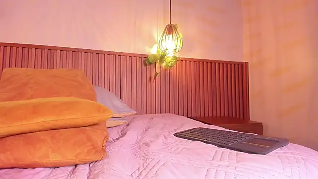 daphne_courtis Chat XXX in diretta