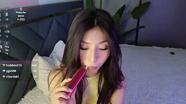 TrishaRey Show Webcam