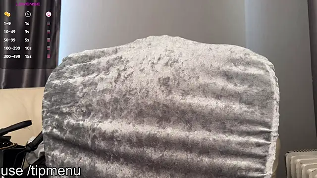 Chatroom XXX en direct de emily_is_here_