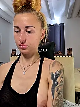 kylie_blck: вебкам-шоу