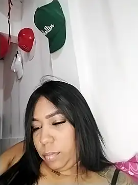 emma_purple_のウェブカメラショー