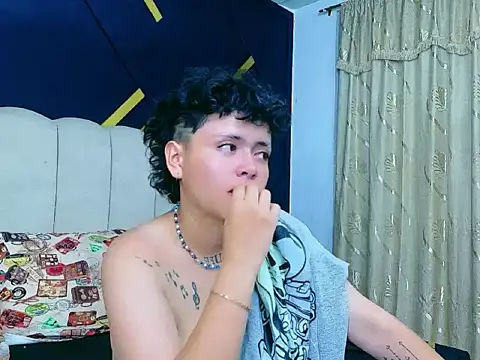 NikiEvanz Adlı Modelin Canlı XXX Sohbeti