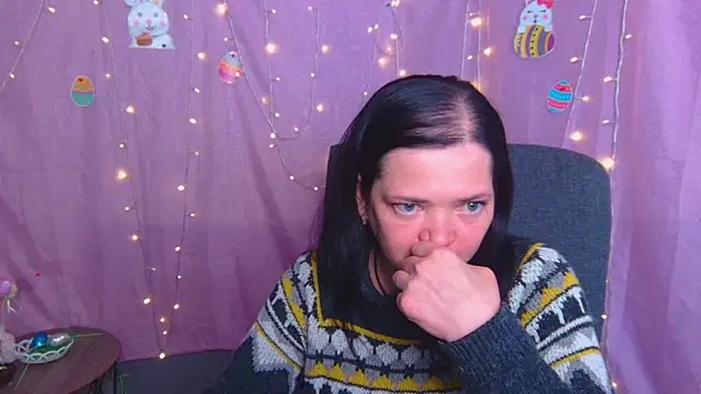 LauraFinn Chat XXX live