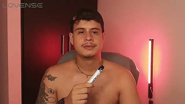 BjornSteel: вебкам-шоу