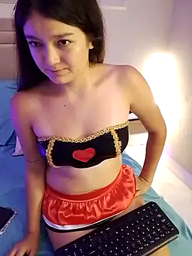 Chat XXX en directo de Nahomyrain