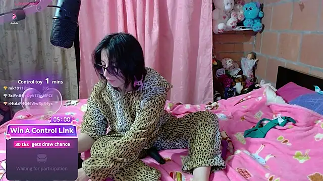 Maggie_Fox3: онлайн-секс-чат