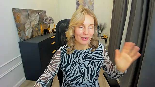 Sinty_Devis' Live XXX Chat