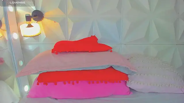 cute_latinaxxx's Live XXX Chat