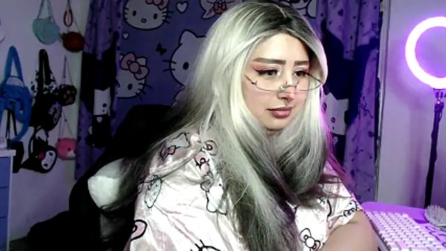 lussyevans24 Live XXX-chat