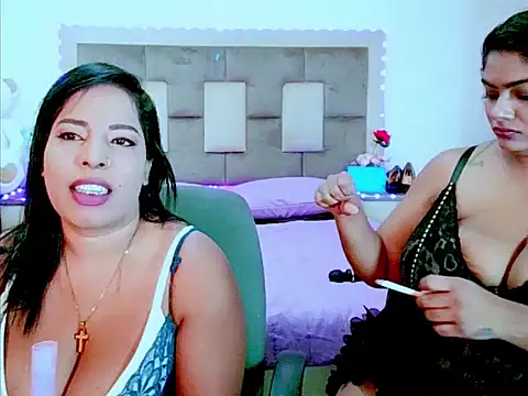 indiantopaz694u's Live XXX Chat